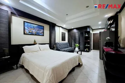 spacious-studio-condo-with-4052-sqm-in-baan-suan-lalana-condo-920471004-756