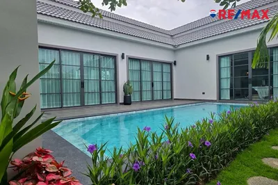 private-pool-villa-with-lush-garden-in-nongprue-soi-6-920471004-944