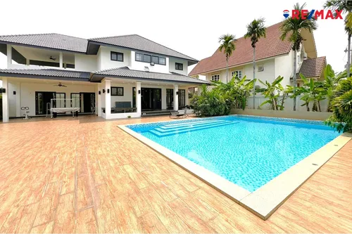 pattaya-park-sophisticated-five-bedroom-home-with-a-pool-for-sale-920471006-148