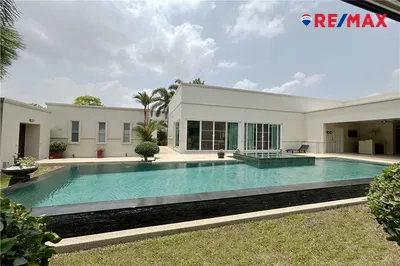 stunning-3-bedroom-pool-villa-in-vineyard2-with-modern-design-920471009-118