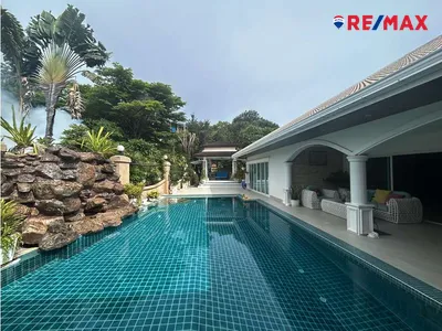 stylish-3-bedroom-pool-villa-for-sale-in-jomtien-park-villas-920471009-123