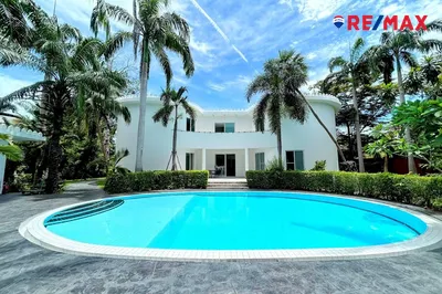 unique-8-bedroom-pool-villa-with-huge-garden-in-nong-palai-920471009-164