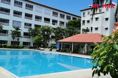 spacious-studio-apartment-with-balcony-baan-suan-lalana-920471016-107