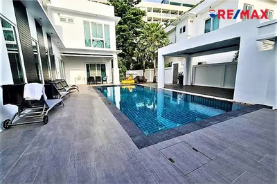 luxury-pool-villa-with-stunning-views-in-jomtien-palm-oasis-920471016-130