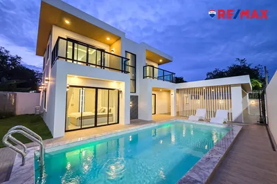 modern-2-storey-poolvilla-european-standard-920471016-161