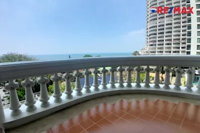 luxury-3-bedroom-condo-with-park-and-beach-views-920471017-254