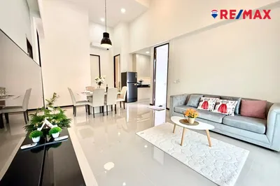 modern-resort-style-single-story-house-the-maple-pty-920471017-357