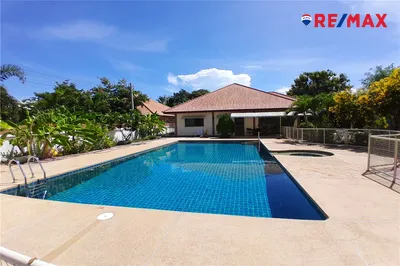 house-with-swimming-pool-for-sell-in-nong-pla-lai-920471017-4