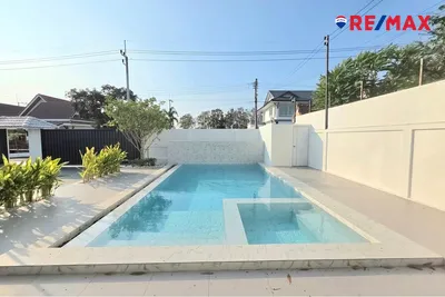 house-for-sale-5-bedrooms-408-m-chaiyapruek-nong-hin-920471017-486