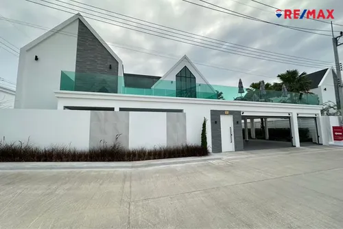 03-bedrooms-luxury-nordic-villa-in-huay-yai-larelana-920471017-557