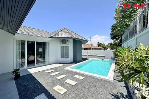 renovated-modern-villa-for-sale-with-private-pool-in-srisuk-920471017-647