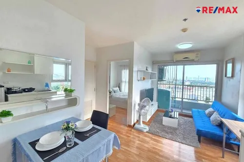 modern-resort-920471017-651