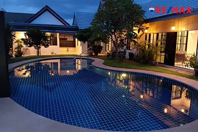 elegant-villa-in-laem-chabang-your-paradise-awaits-920471020-19