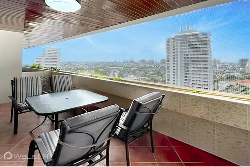 spacious-4-bedroom-condo-at-oriental-towers-in-ekamai-welistai-100