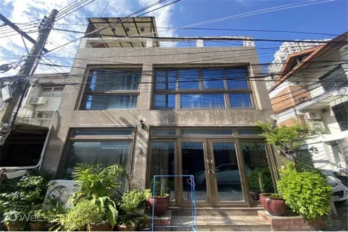 spacious-townhouse-for-rent-in-sukhumvit-26-with-home-office-and-4-car-parks-near-bts-phrom-phong-welistai-373