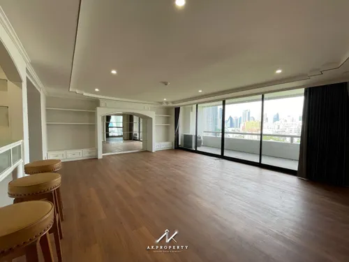 spacious-and-renovated-unfurnished-3-bedrooms-for-rent-and-sale-near-bts-chidlom-and-central-embassy-ak101