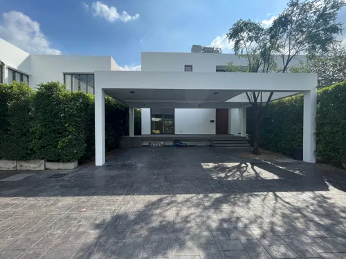 private-compound-4-bedrooms-house-with-swimming-pool-for-rent-closed-to-bts-thonglor-ak139