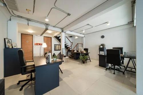 3-bedroom-newly-renovated-townhouse-for-rent-in-ekamai-ak141