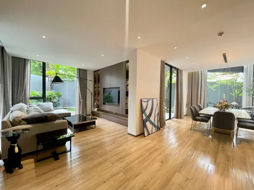 modern-pet-friendly-3-bedrooms-apartment-with-private-garden-for-rent-closed-to-bts-promphong-ak149