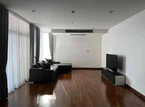 pet-friendly-3-bedrooms-2-bathrooms-with-separate-kitchen-for-rent-nearby-bts-chidlom-ak193