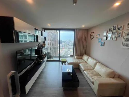 fully-furnished-2-bedrooms-2-bathrooms-very-closed-to-bts-phrakanong-ak206