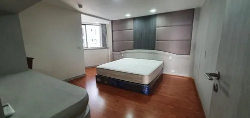 pet-friendly-spacious-unit-for-rent-closed-to-bts-promphong-ak225