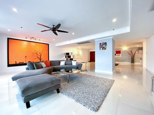 modern-renovated-3-bedrooms-for-rent-closed-to-bts-asoke-and-nana-ak308