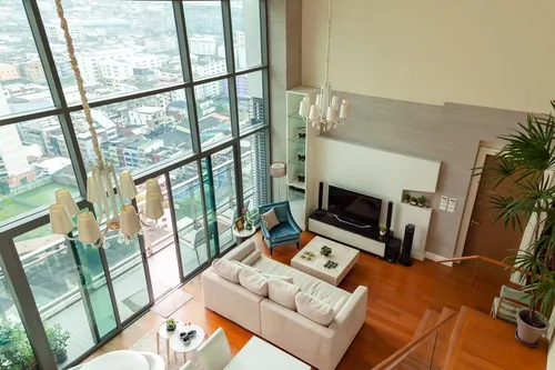 3-bedroom-duplex-unit-for-rent-closed-to-bts-promphong-ak311