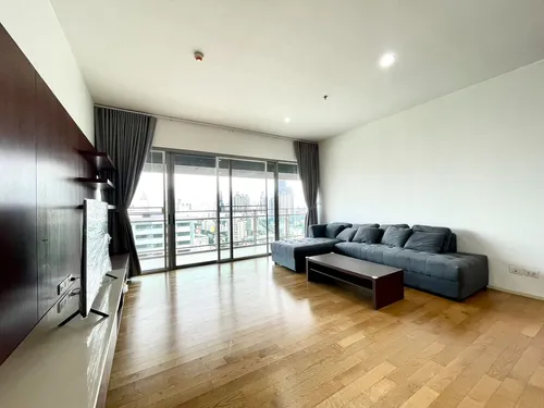 modern-3-bedrooms-closed-to-bts-phromphong-ak323
