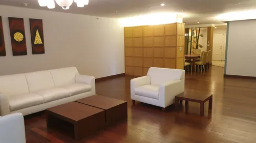 2-bedroom-for-rent-near-bts-asoke-and-spacious-ak339