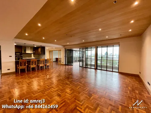 pet-friendly-spacious-3-bedrooms-for-rent-closed-to-bts-phromphong-and-near-k-village-ak344