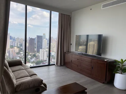 3-luxury-bedroom-for-rent-in-asoke-ak373