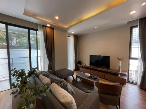 modern-pet-friendly-apartment-for-rent-near-bts-promphong-ak403