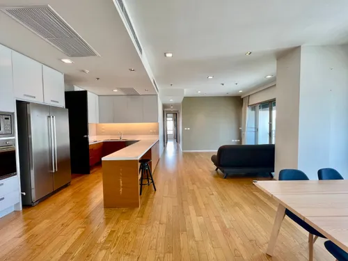 modern-3-bedrooms-for-rent-next-to-bts-phrom-phong-ak408