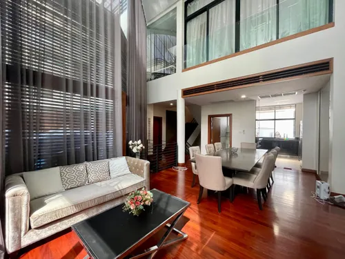 spacious-pet-friendly-3-storey-house-for-rent-closed-to-phrom-phong-bts-station-and-benchasiri-park-ak430