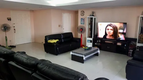 3-spacious-bedroom-for-sale-in-ekamai-good-rental-yield-ak462
