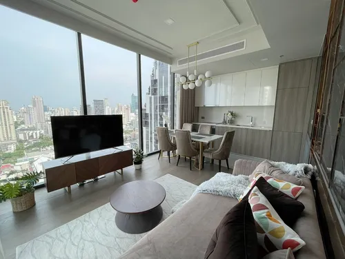 2-luxury-bedroom-condominium-for-rent-in-asoke-ak469