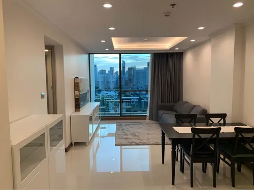 2-bedroom-for-rent-in-promphong-area-ak496