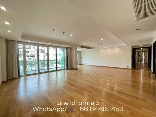 spacious-4-bedrooms-unit-for-rent-closed-to-bts-promphong-ak680