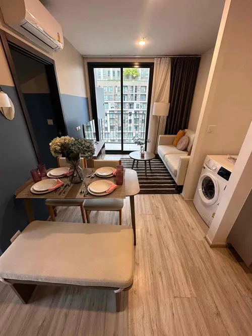 brand-new-fully-furnished-2-bedrooms-2-baths-condo-closed-to-mrt-huaykhwang-ready-to-move-in-ak704
