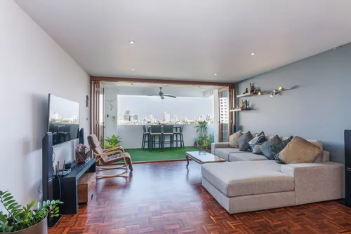 renovated-spacious-3-bedroom-unit-closed-to-promphong-for-sale-ak747