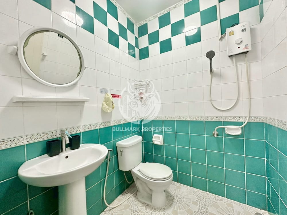 2-bedroom-house-for-rent-in-eakmongkol-village-4-east-pattaya-with-city-views-bmh1877