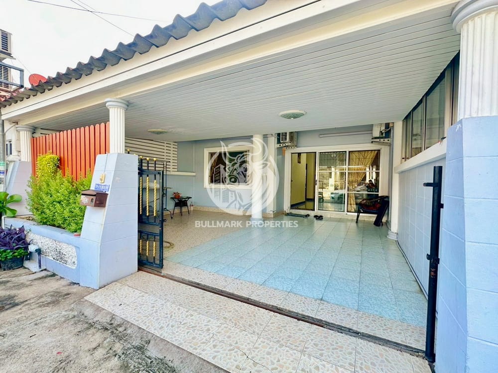 2-bedroom-house-for-rent-in-eakmongkol-village-4-east-pattaya-with-city-views-bmh1877