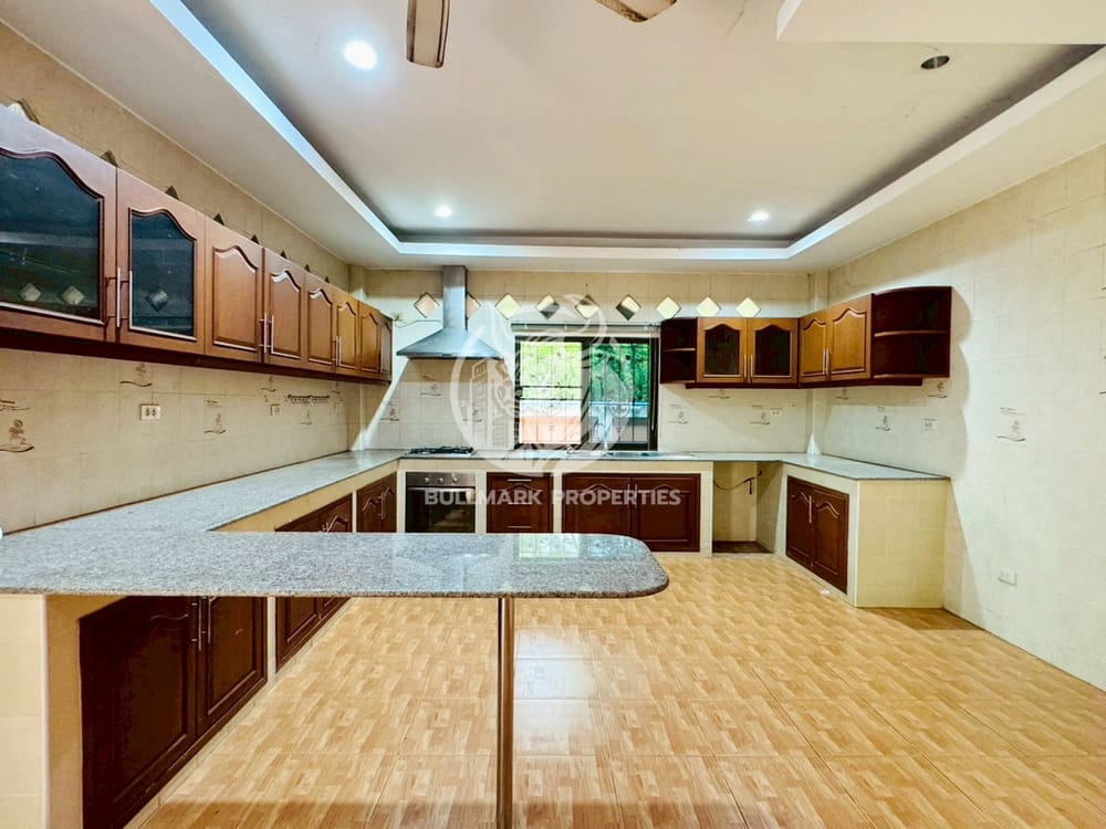 renovation-opportunity-pool-villa-on-948-sqm-land-for-sale-bmh1880