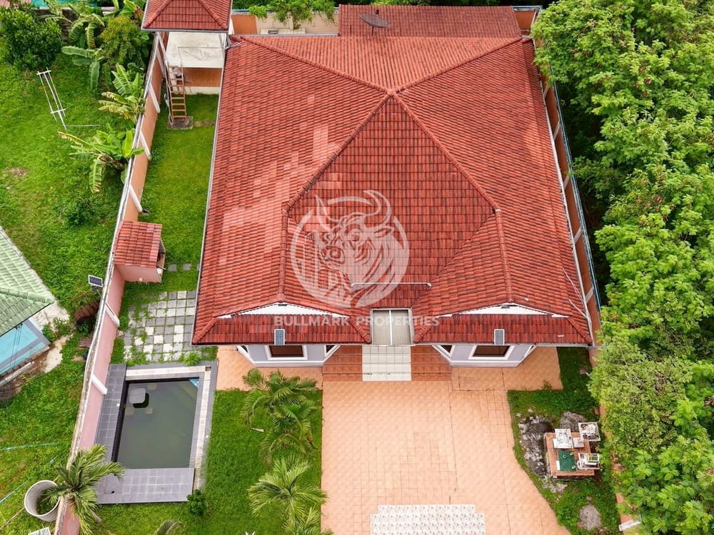 renovation-opportunity-pool-villa-on-948-sqm-land-for-sale-bmh1880