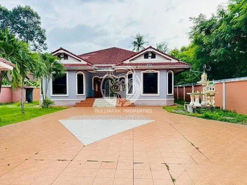renovation-opportunity-pool-villa-on-948-sqm-land-for-sale-bmh1880