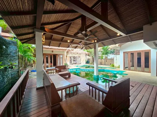 your-next-renovation-awaits-4-bedrooms-pool-villa-for-sale-at-chateau-dale-thapapraya-bmh1903