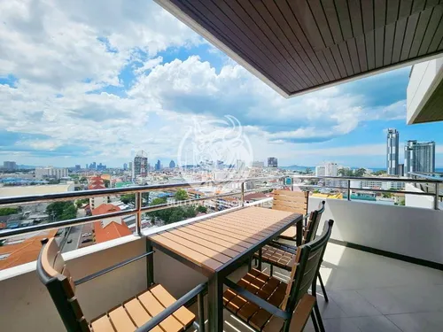 seaview-living-in-the-heart-of-pattaya-1-bedroom-condo-or-sales-at-pkcp-condo-central-pattaya-bmc1909