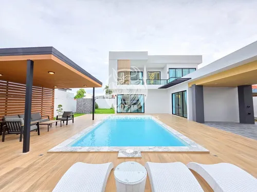 rare-find-luxury-5-bed-pool-villa-minutes-from-jomtien-beach-fully-renovated-and-ready-to-move-in-bmh1930