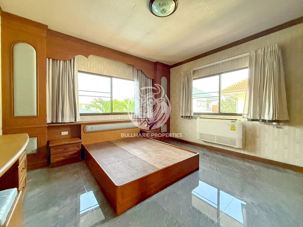 spacious-3-bedroom-house-for-sale-in-east-pattaya-bmh1983